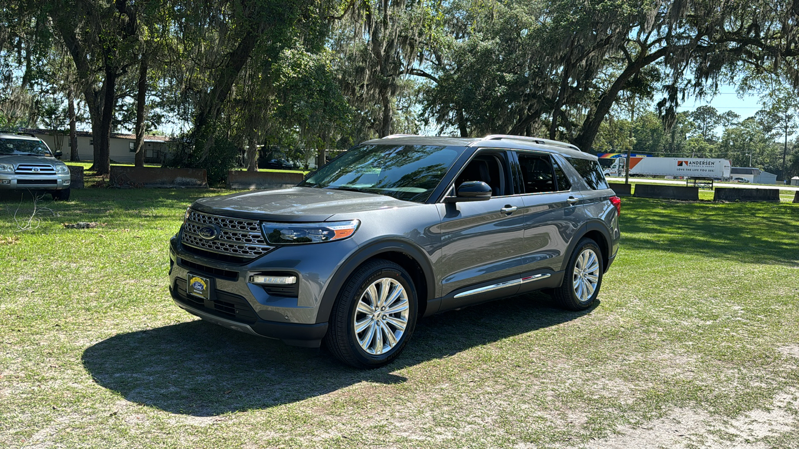 2024 Ford Explorer Limited 2