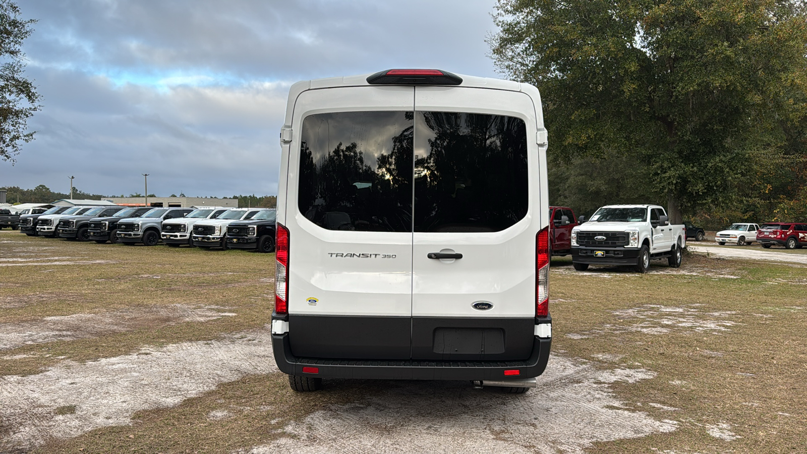 2024 Ford Transit-350 XL 5