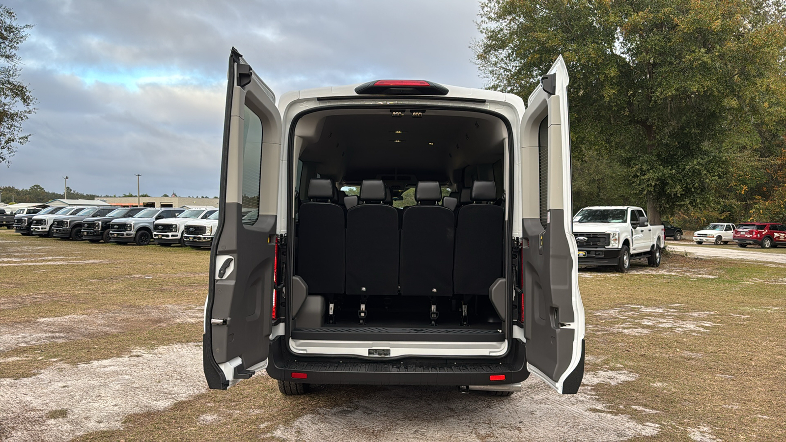 2024 Ford Transit-350 XL 6