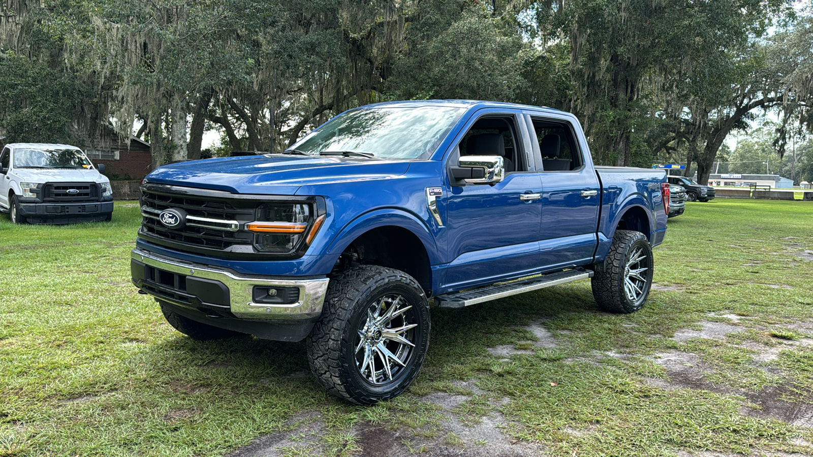 2024 Ford F-150 XLT 2