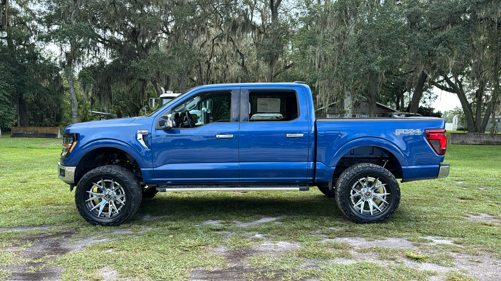 2024 Ford F-150 XLT 3