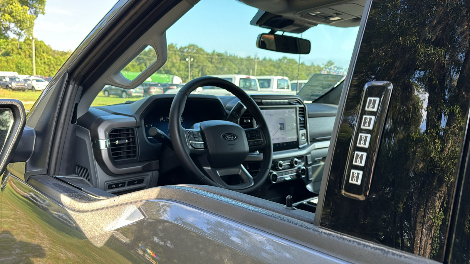 2024 Ford F-150 XLT 14