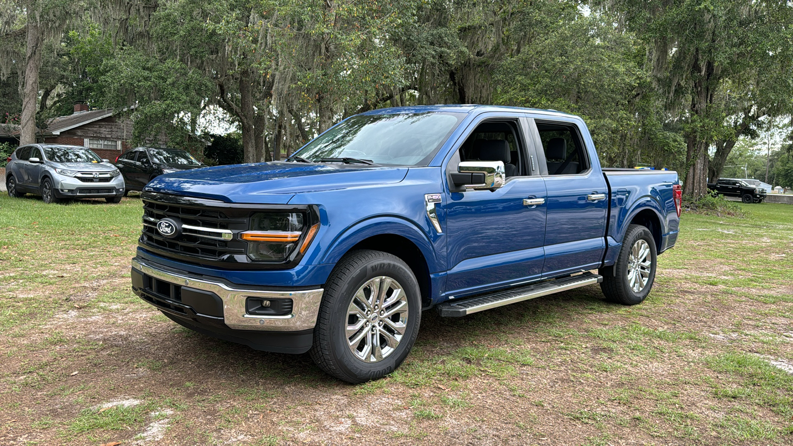 2024 Ford F-150 XLT 2