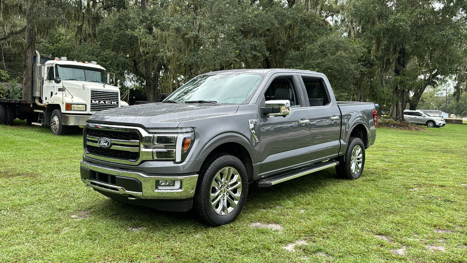 2024 Ford F-150 Lariat 2