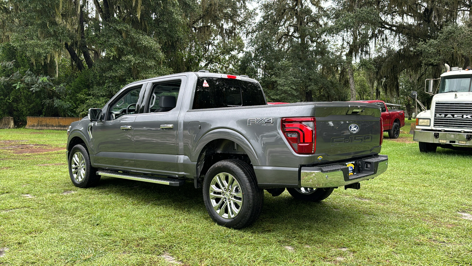 2024 Ford F-150 Lariat 4