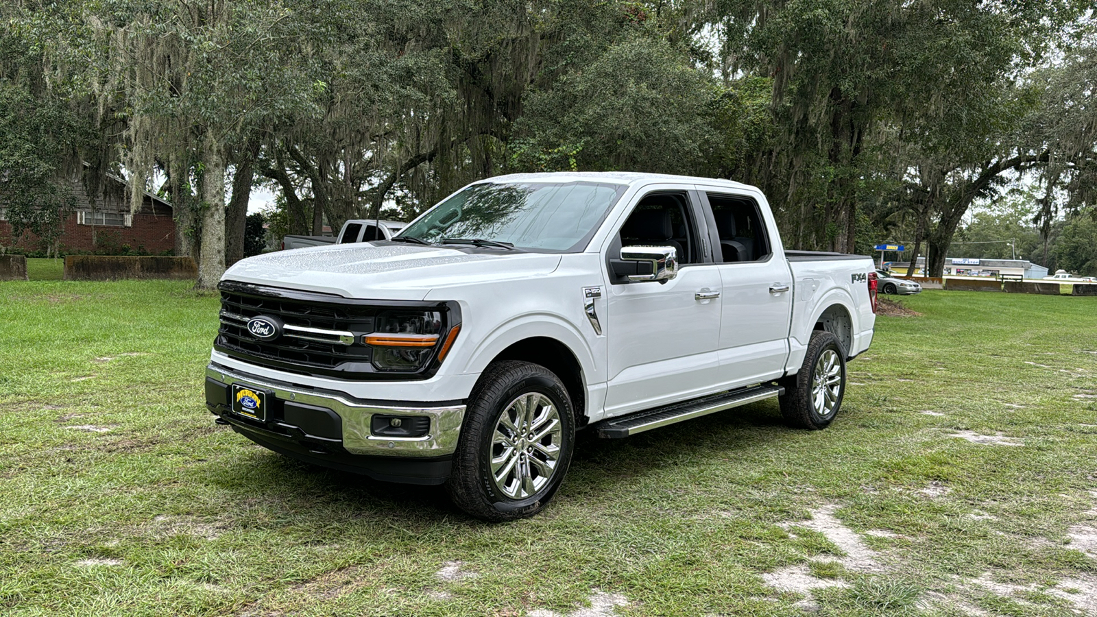 2024 Ford F-150 XLT 2