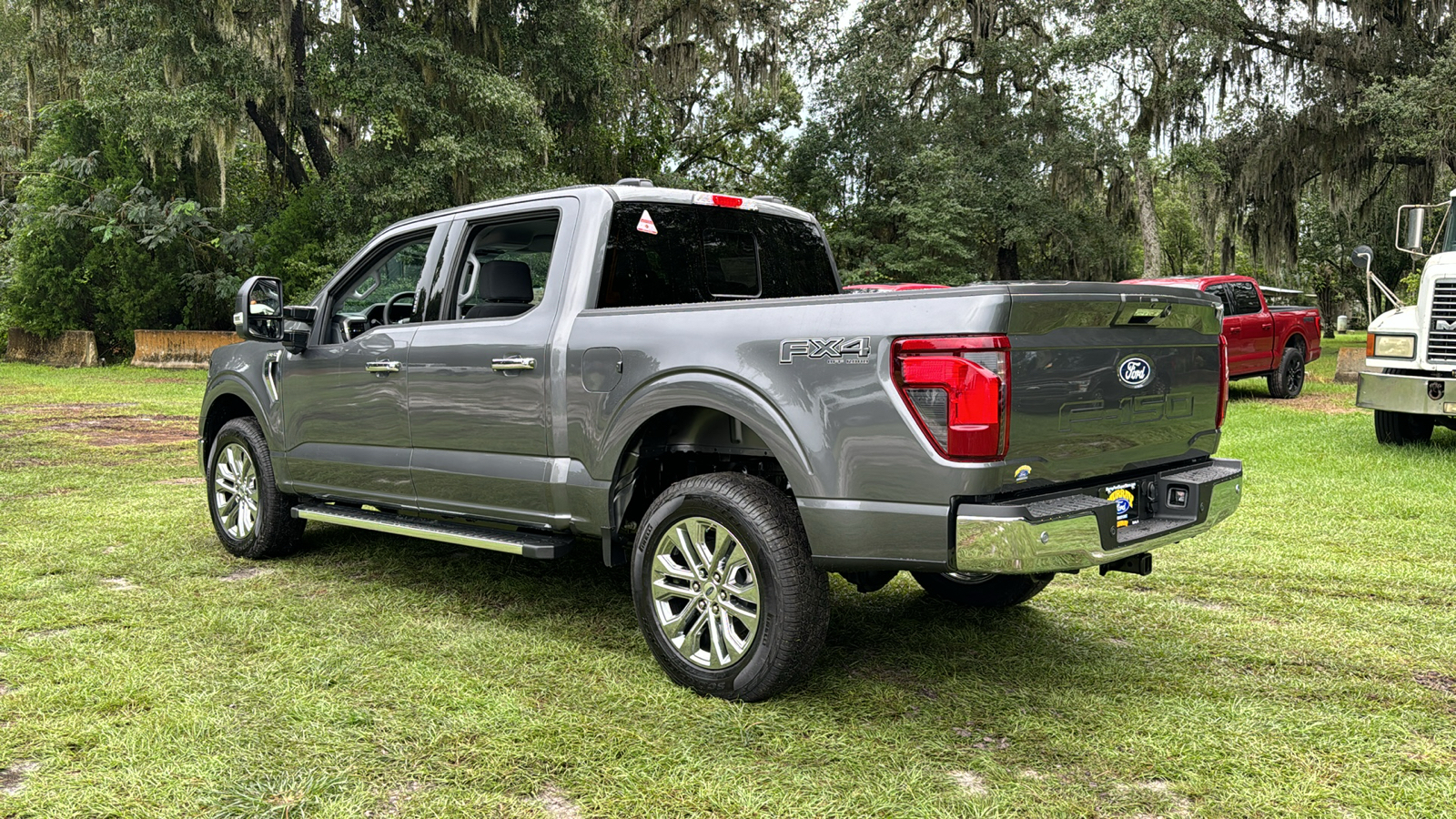 2024 Ford F-150 XLT 4