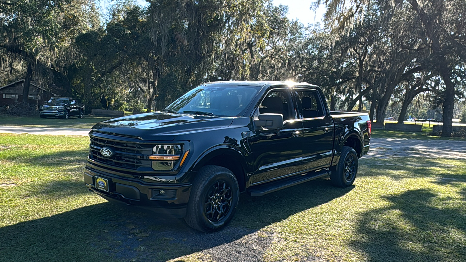 2024 Ford F-150 XLT 2