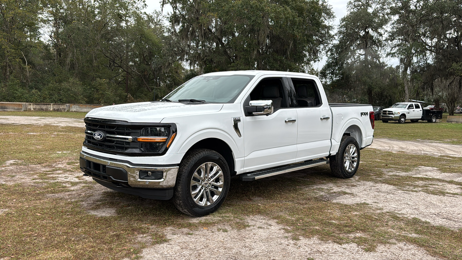 2024 Ford F-150 XLT 2