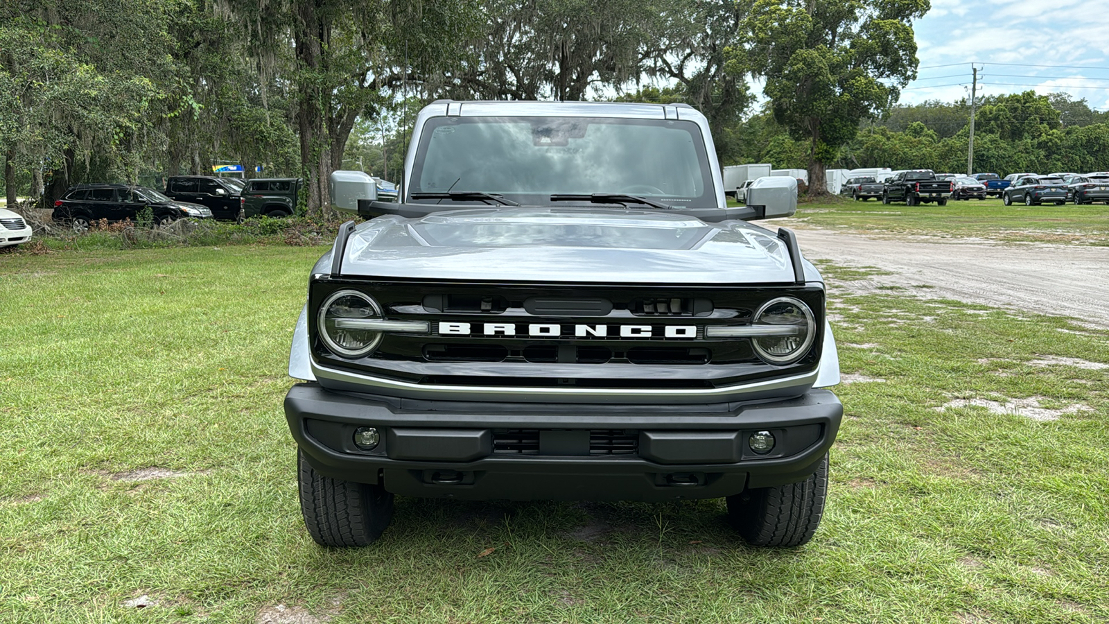 2024 Ford Bronco Outer Banks 10