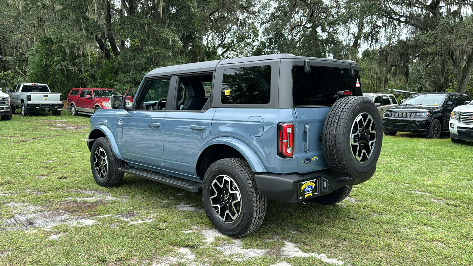 2024 Ford Bronco Outer Banks 4