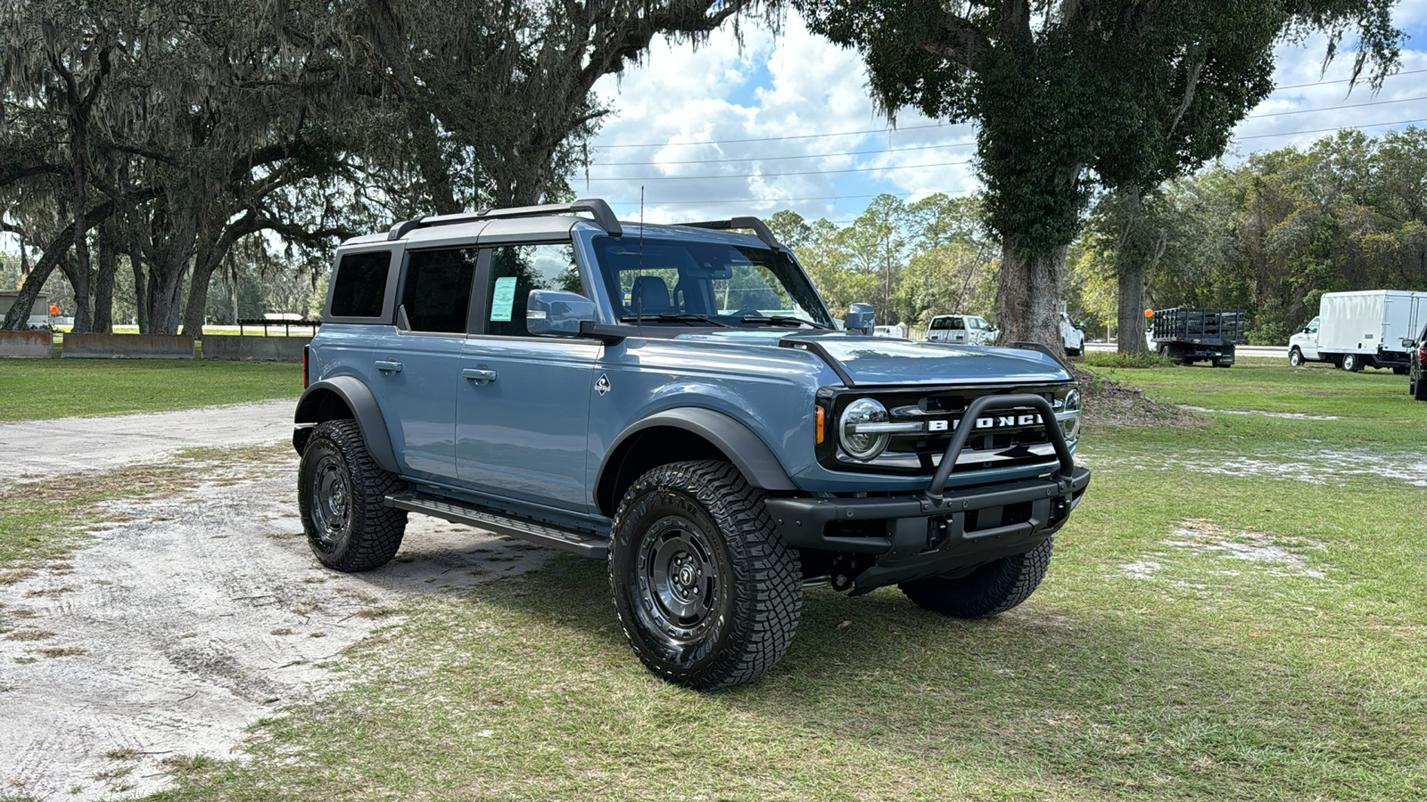 2024 Ford Bronco Outer Banks 1