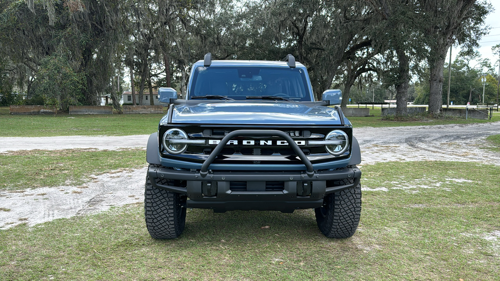 2024 Ford Bronco Outer Banks 10