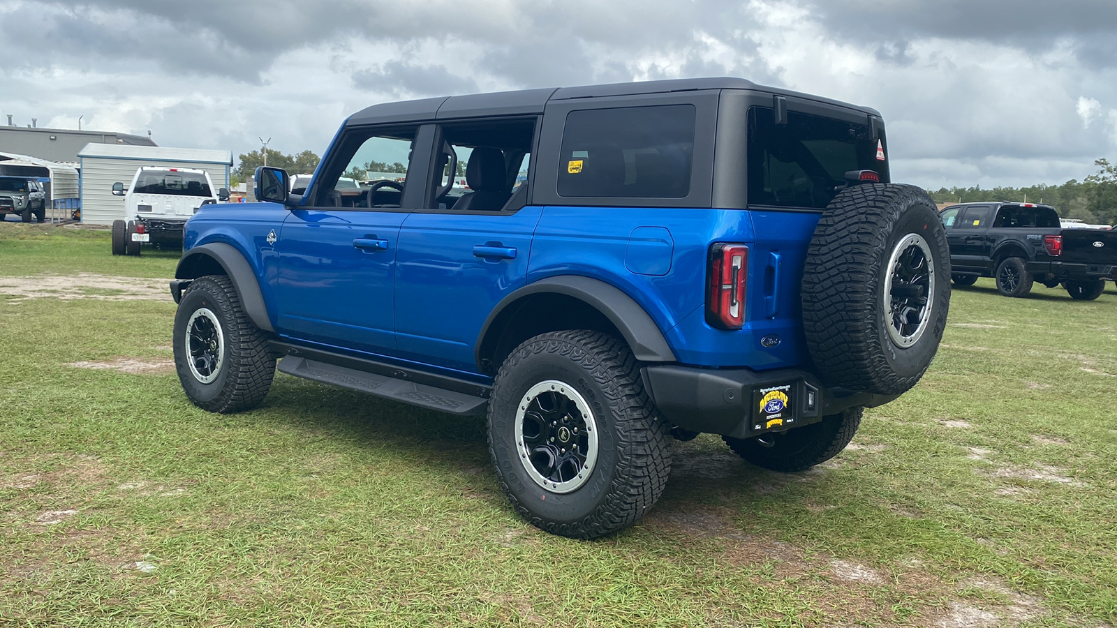 2024 Ford Bronco Outer Banks 28