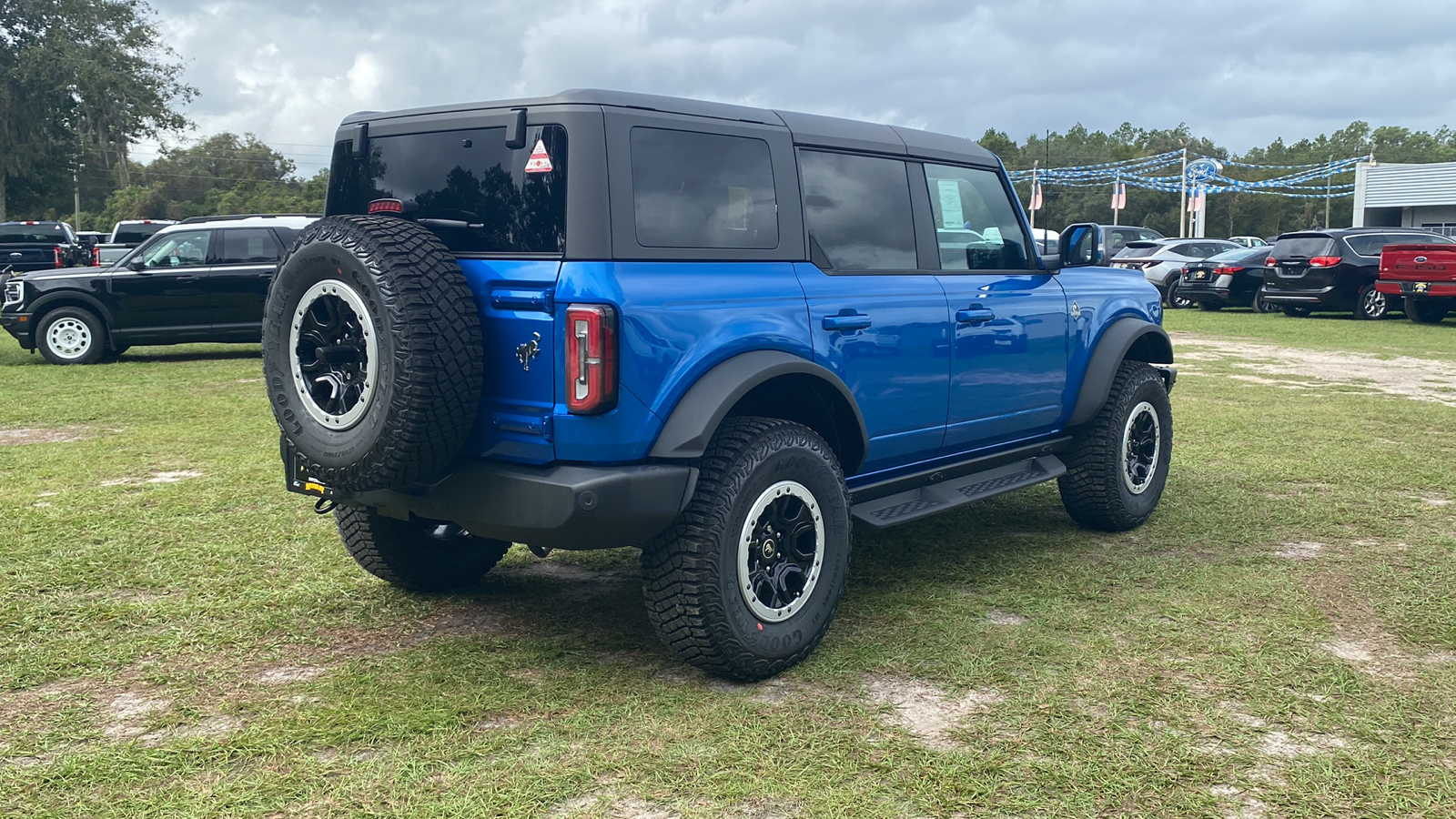 2024 Ford Bronco Outer Banks 30