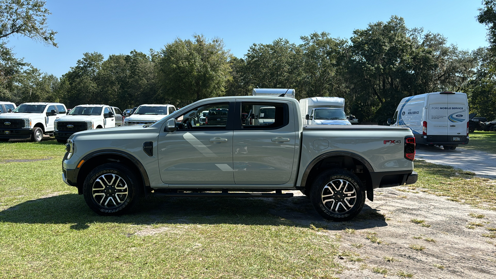 2024 Ford Ranger Lariat 3