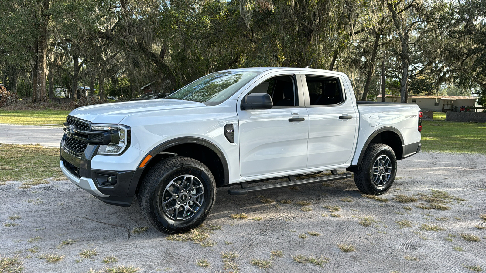 2024 Ford Ranger XLT 2