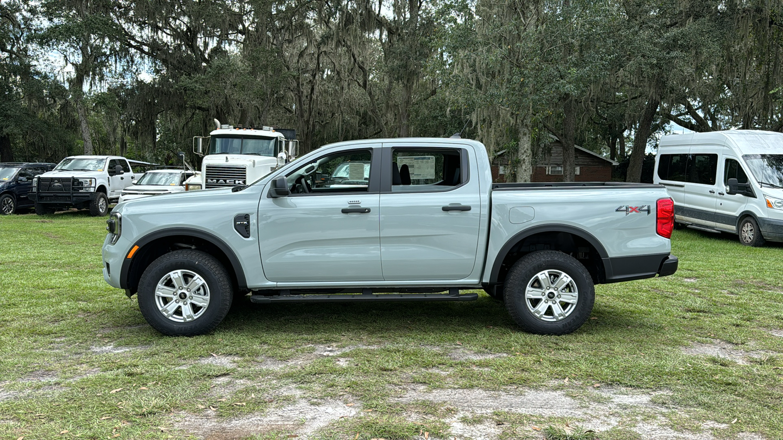 2024 Ford Ranger XL 3