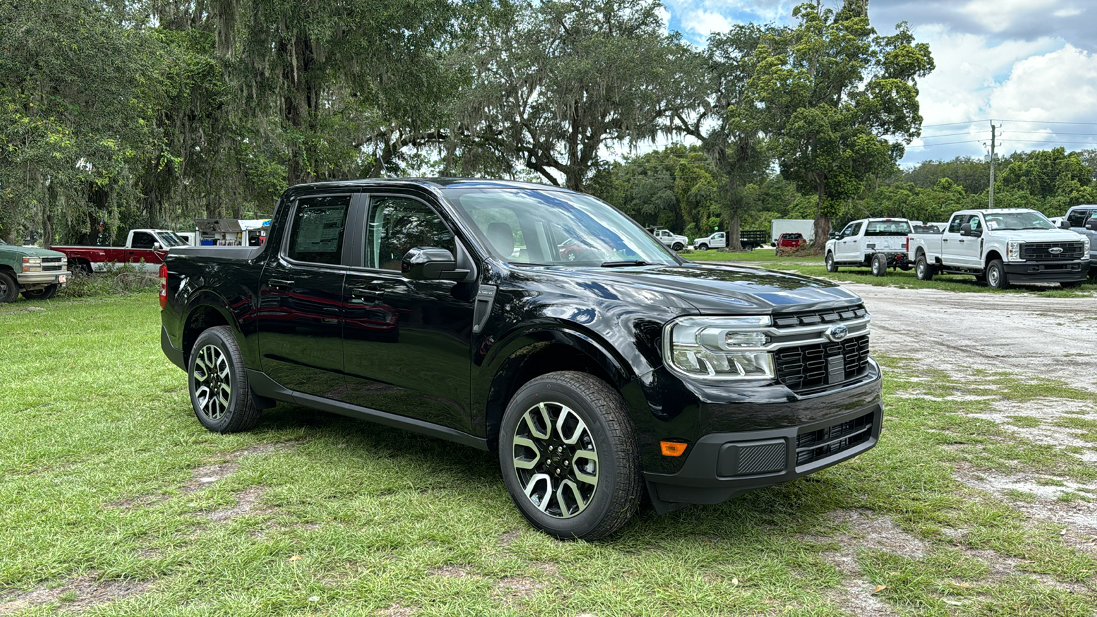 2024 Ford Maverick Lariat 1