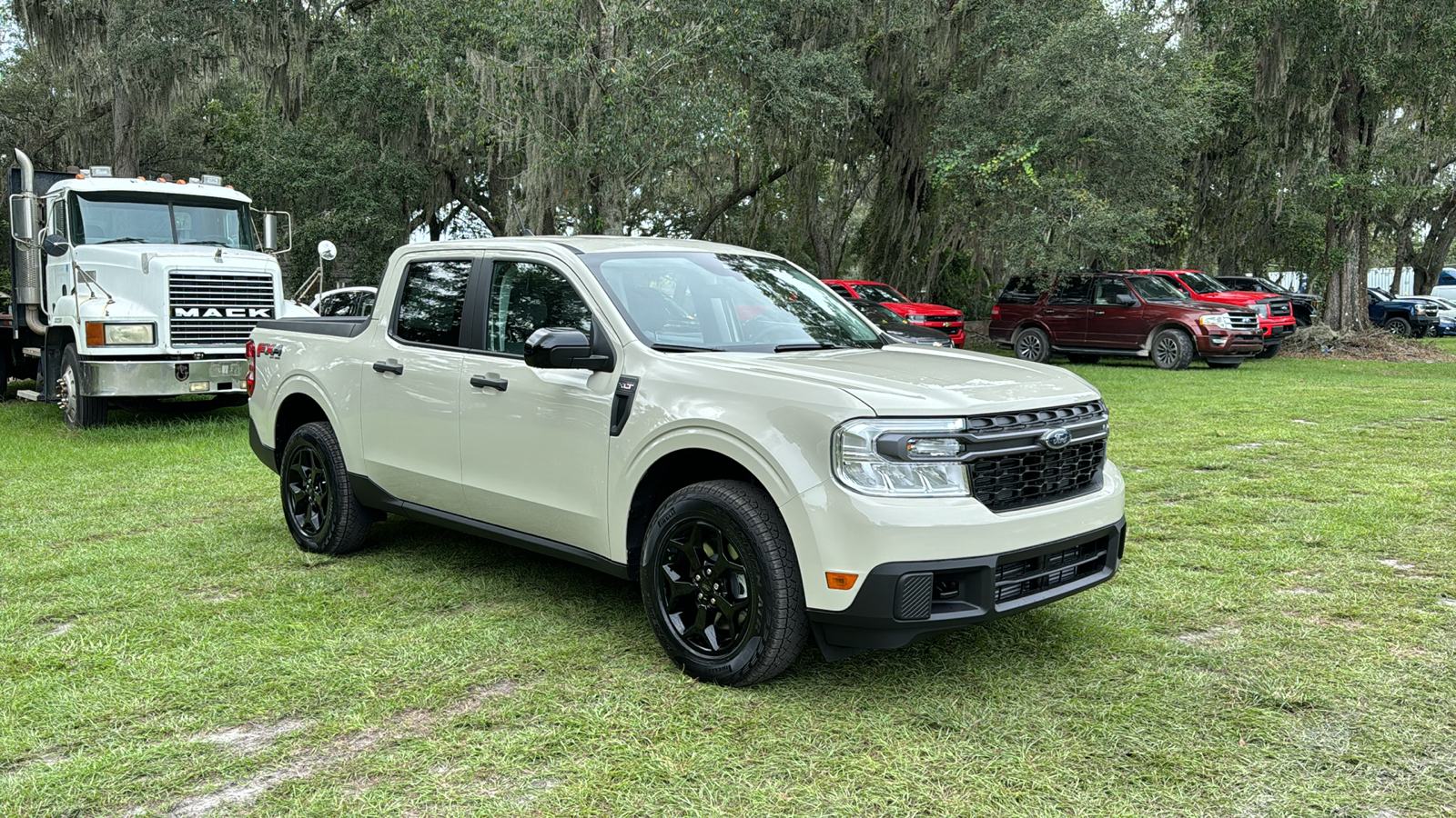 2024 Ford Maverick XLT 1