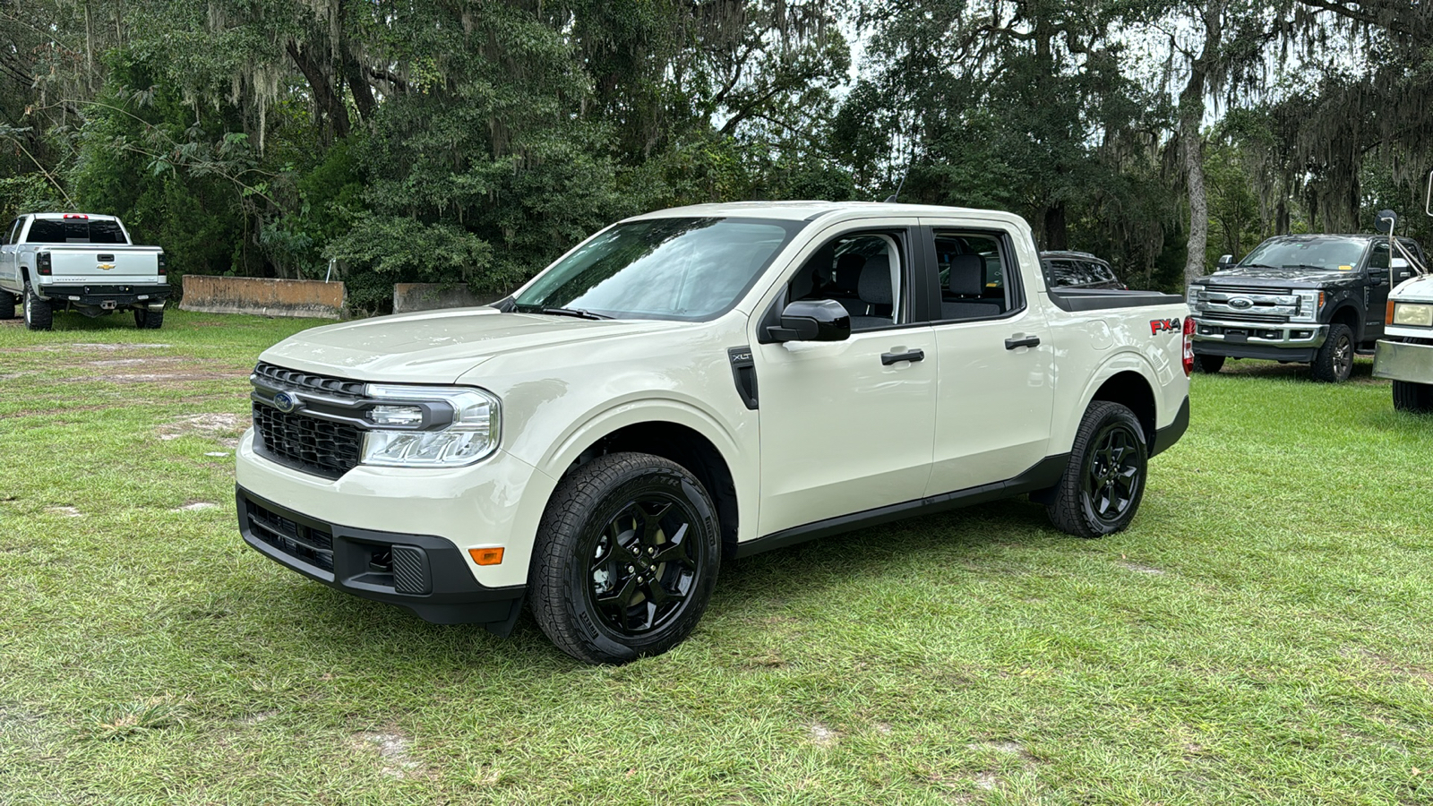 2024 Ford Maverick XLT 2