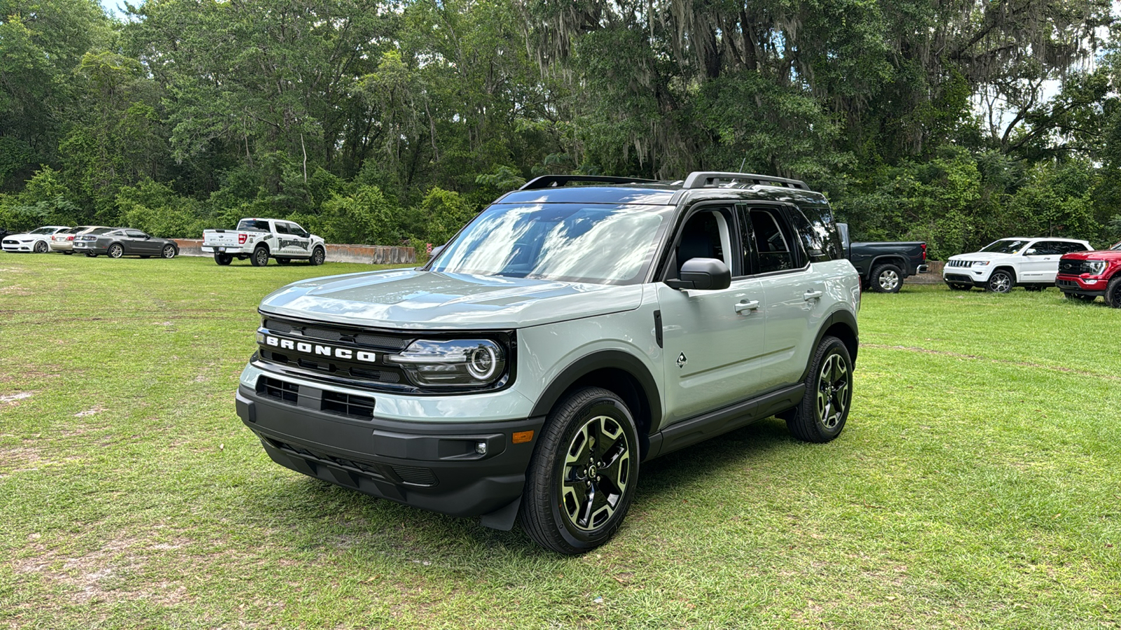 2024 Ford Bronco Sport Outer Banks 2