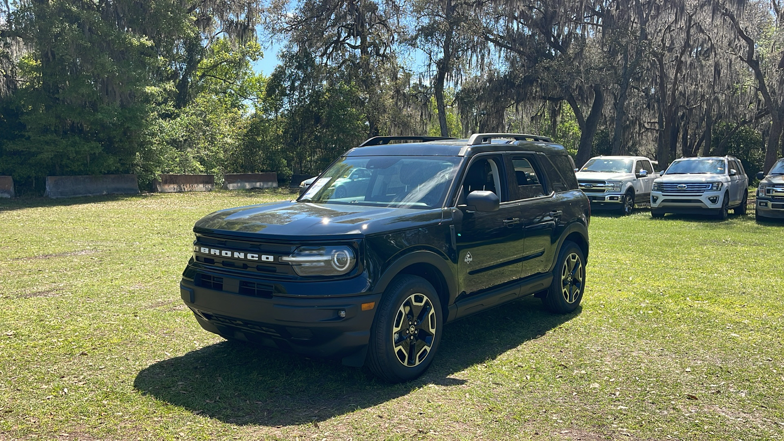 2024 Ford Bronco Sport Outer Banks 2