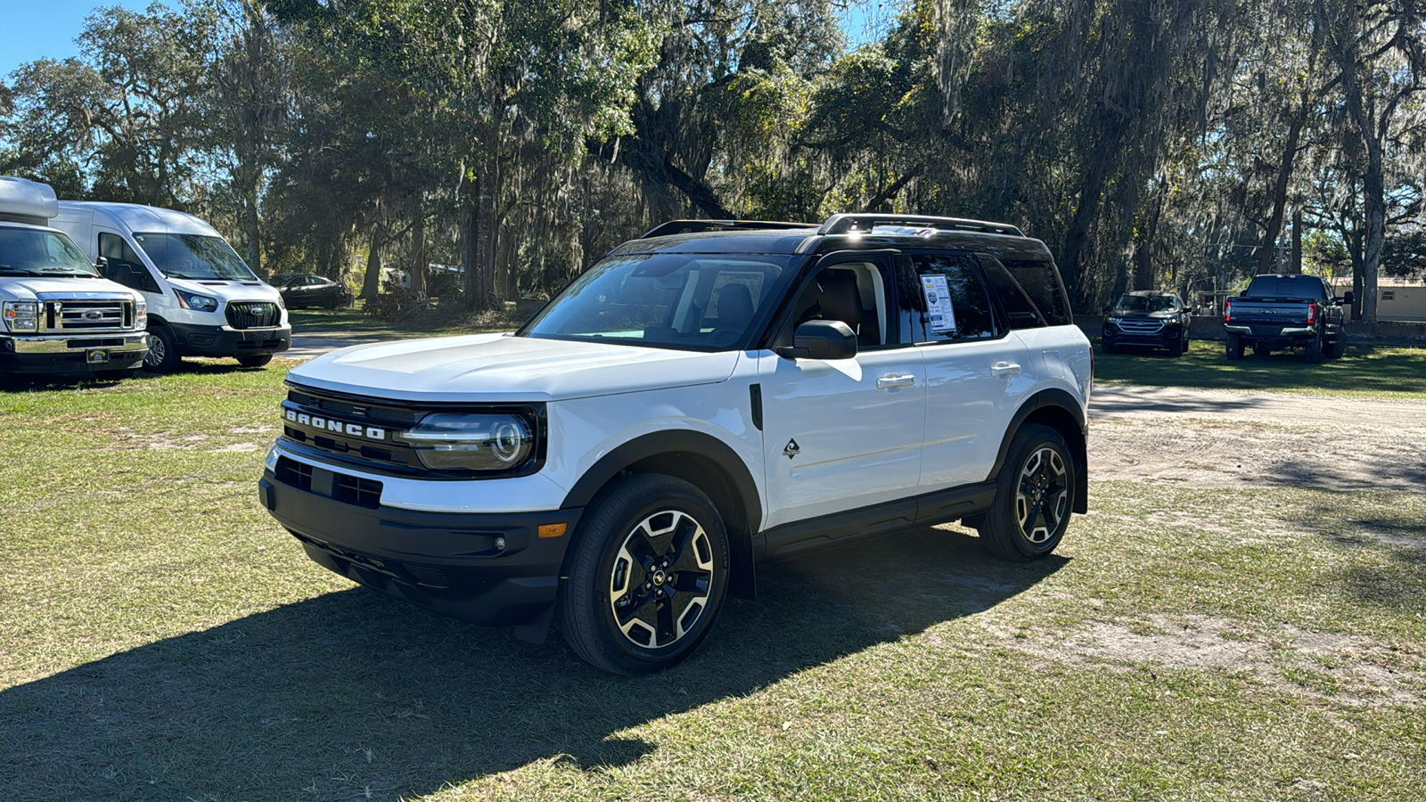 2024 Ford Bronco Sport Outer Banks 2