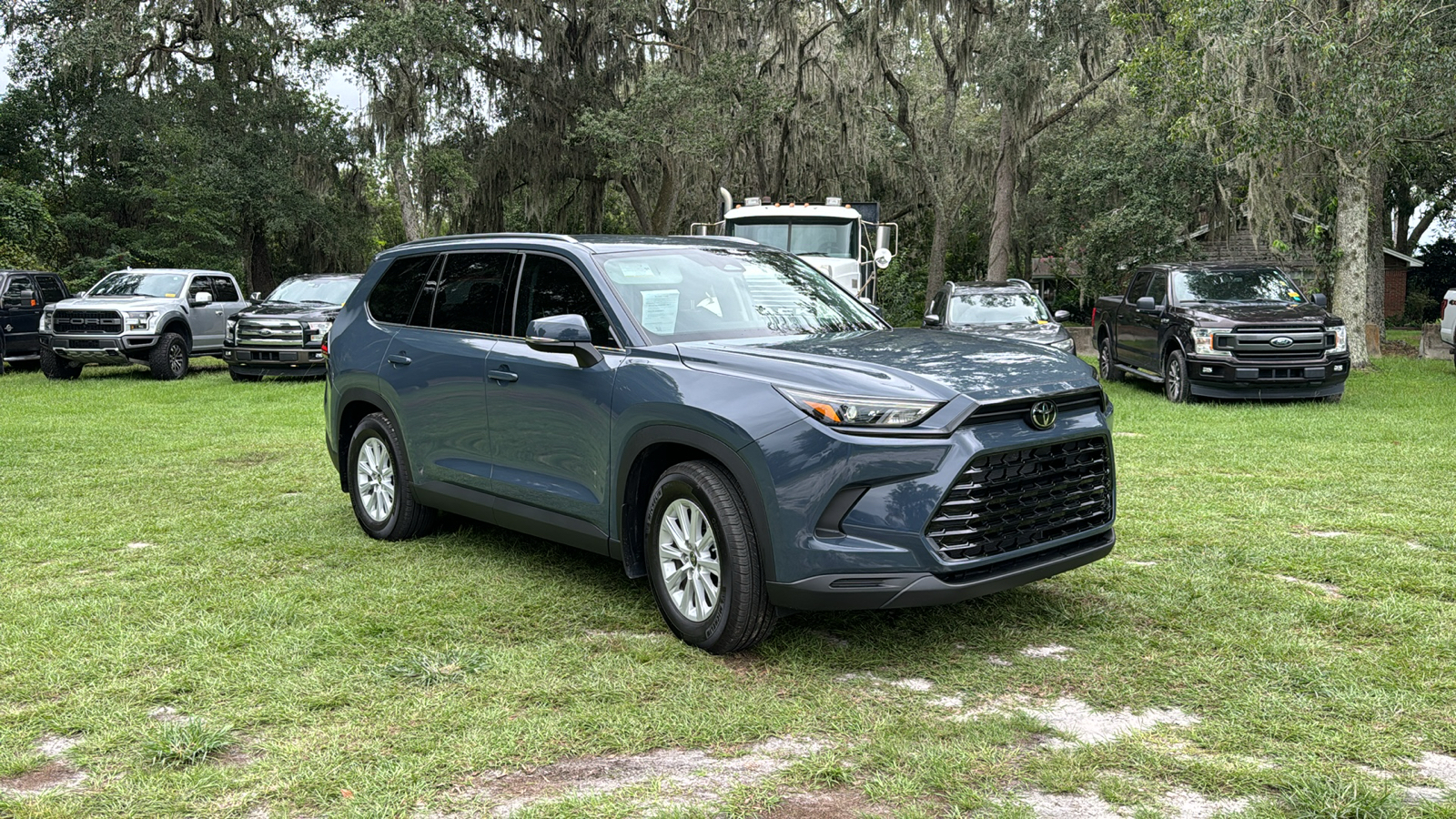 2024 Toyota Grand Highlander XLE 1