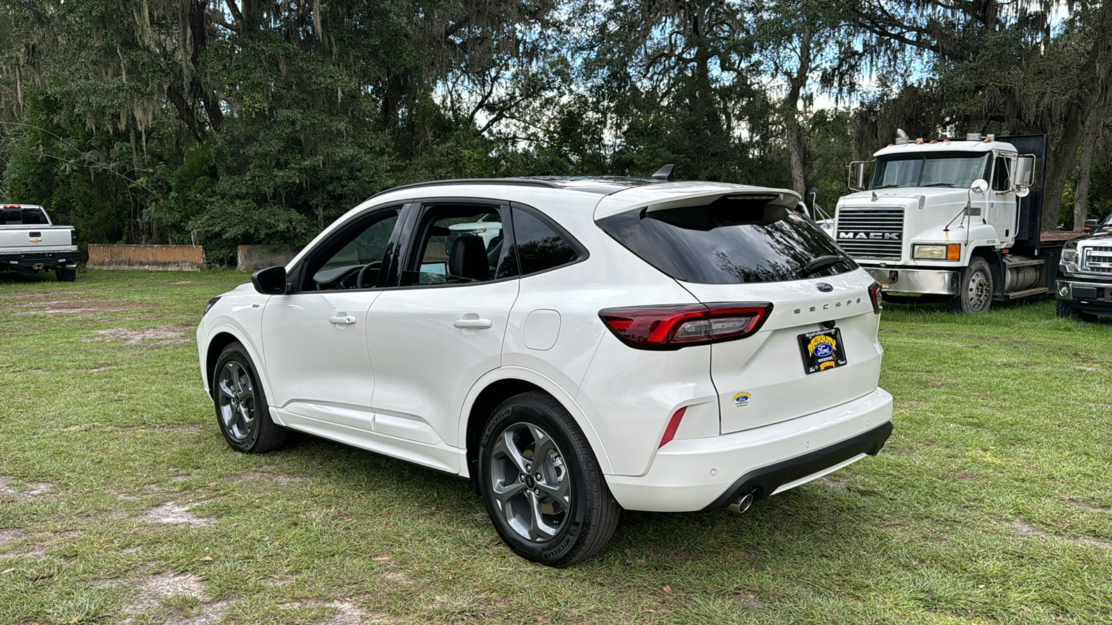 2024 Ford Escape ST-Line 4