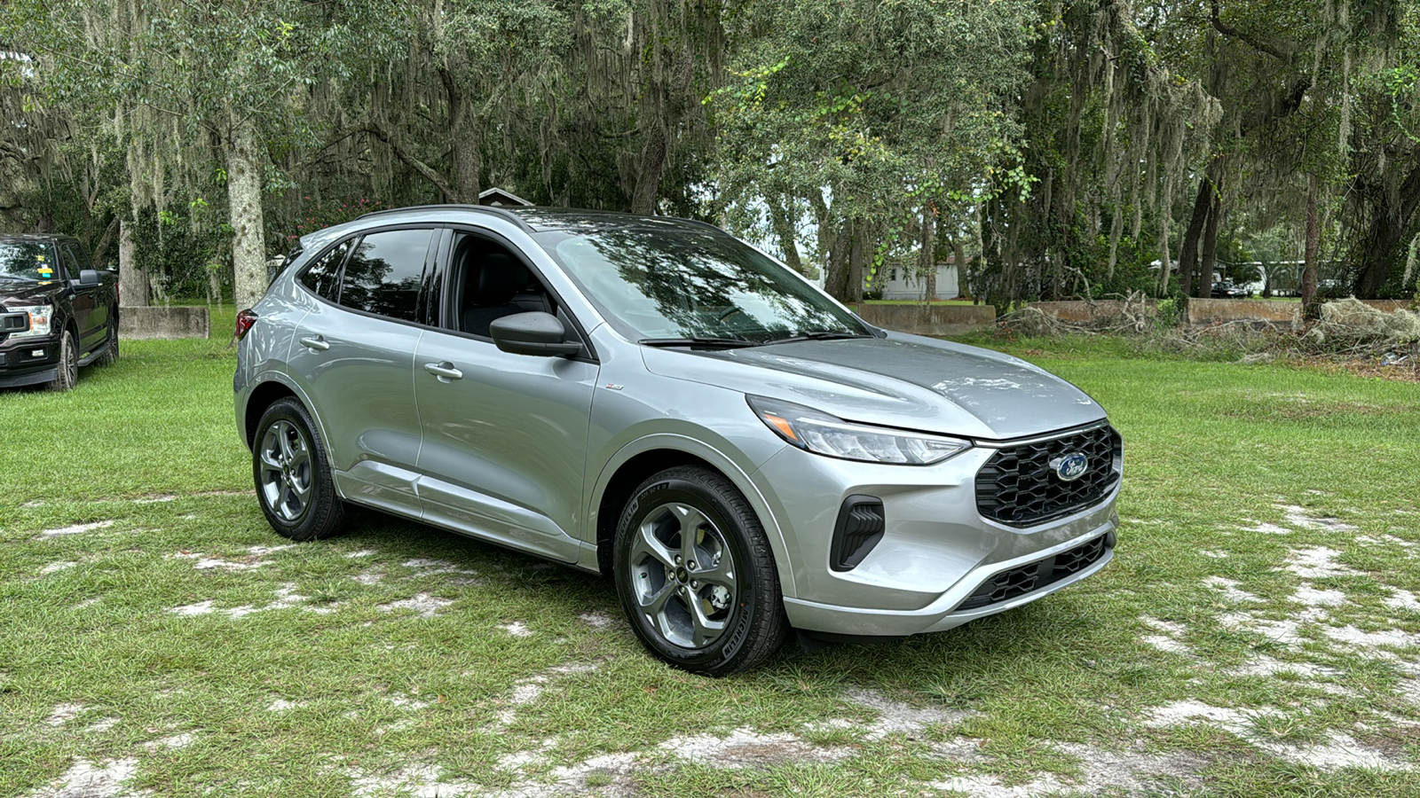 2024 Ford Escape ST-Line 1