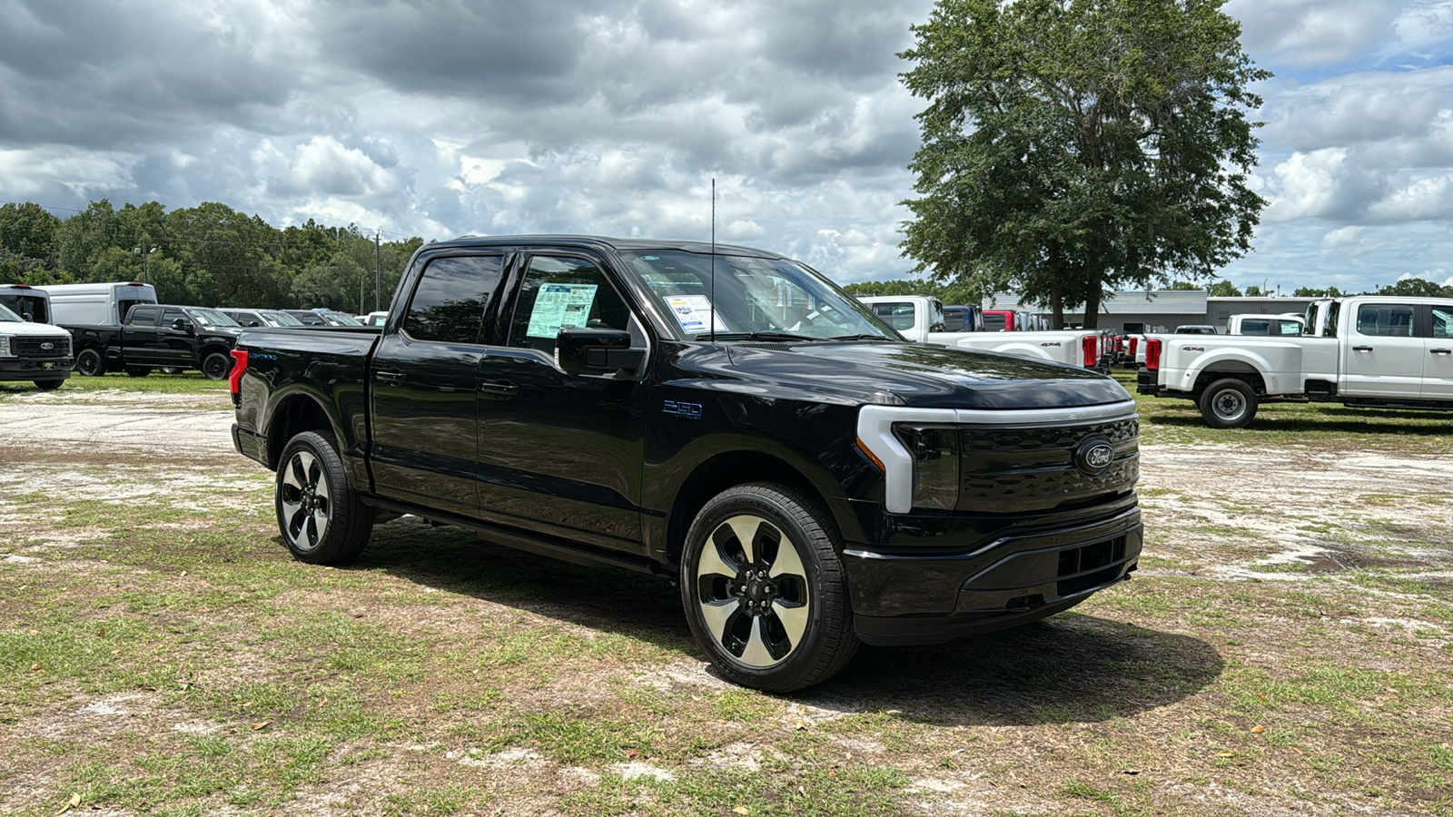 2024 Ford F-150 Lightning Platinum 1