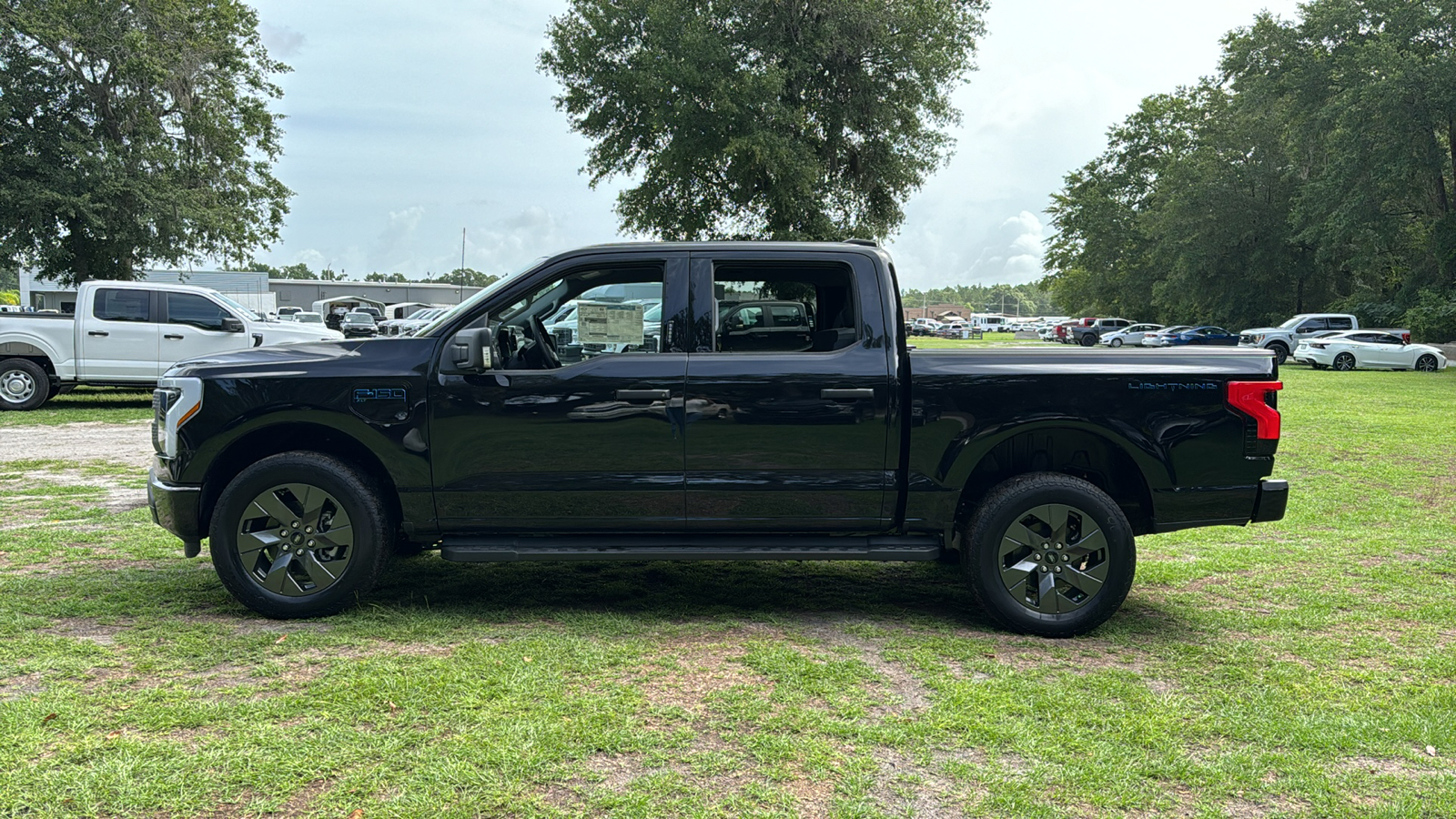 2024 Ford F-150 Lightning XLT 4