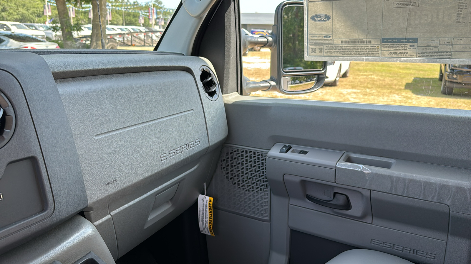 2025 Ford E-350SD Base 22