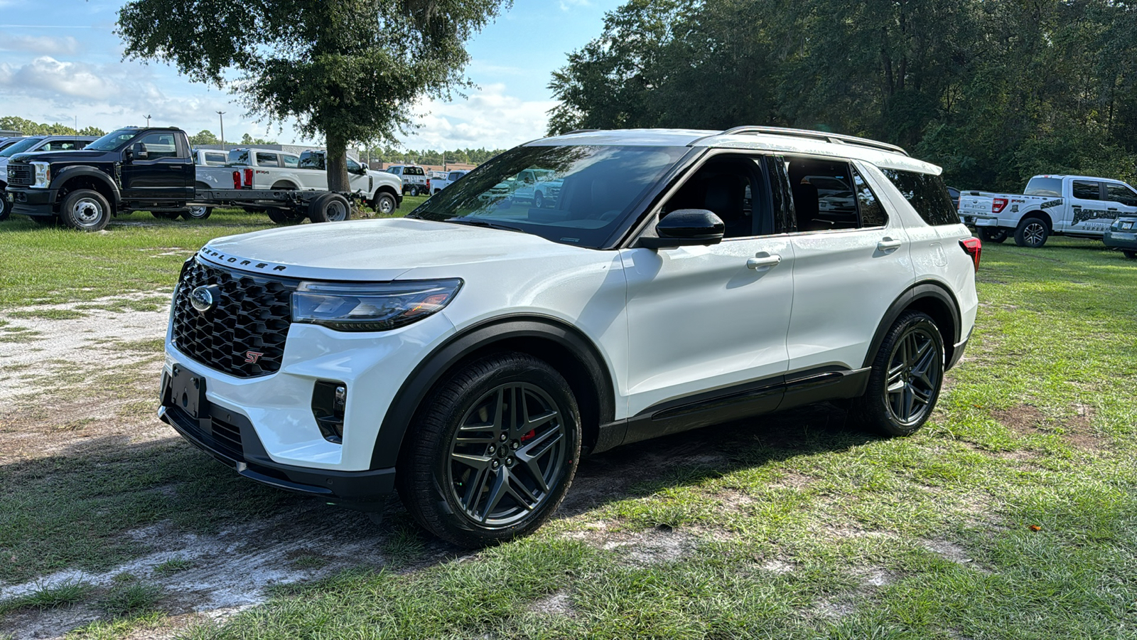 2025 Ford Explorer ST 2