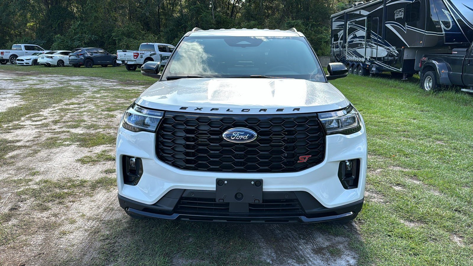 2025 Ford Explorer ST 12