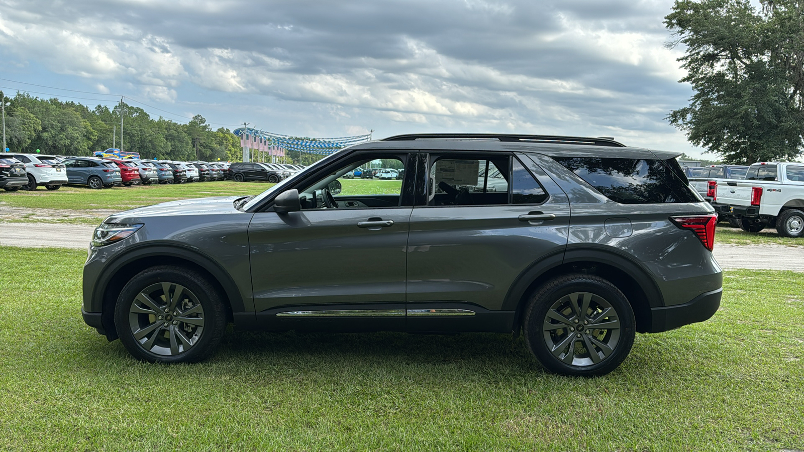 2025 Ford Explorer Active 3