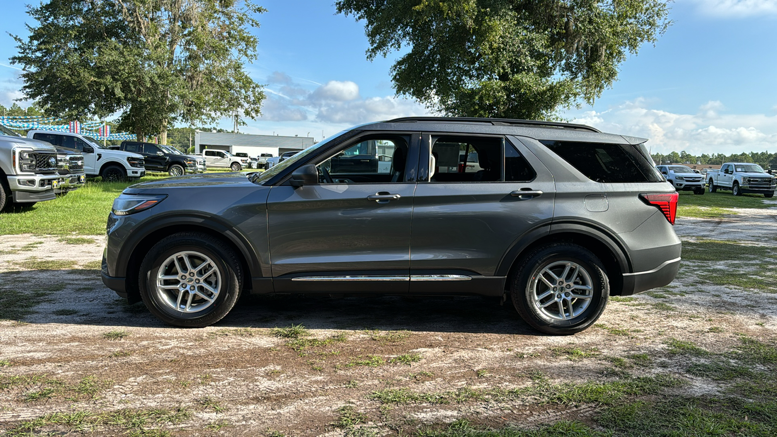 2025 Ford Explorer Active 3