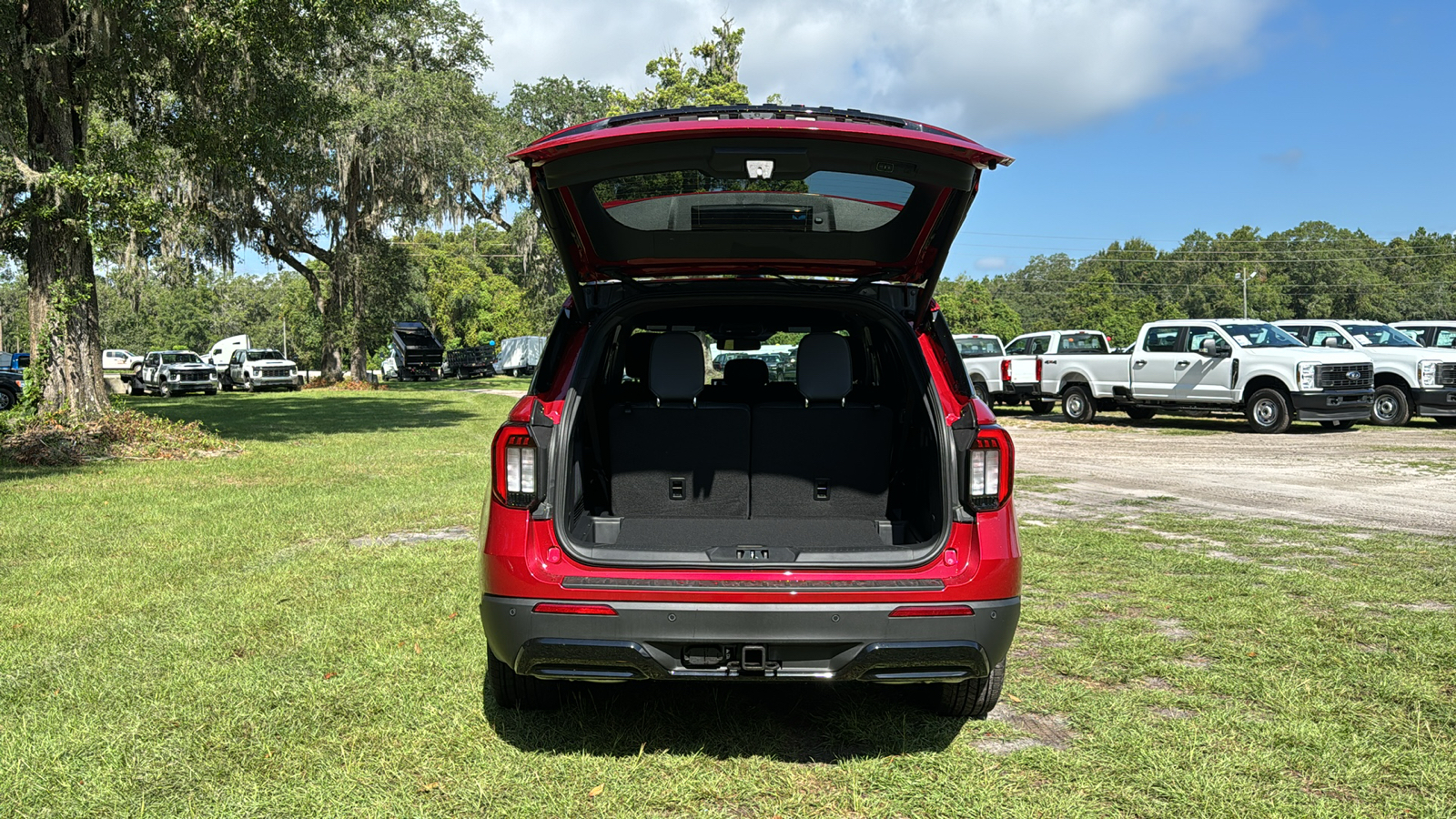 2025 Ford Explorer ST-Line 6