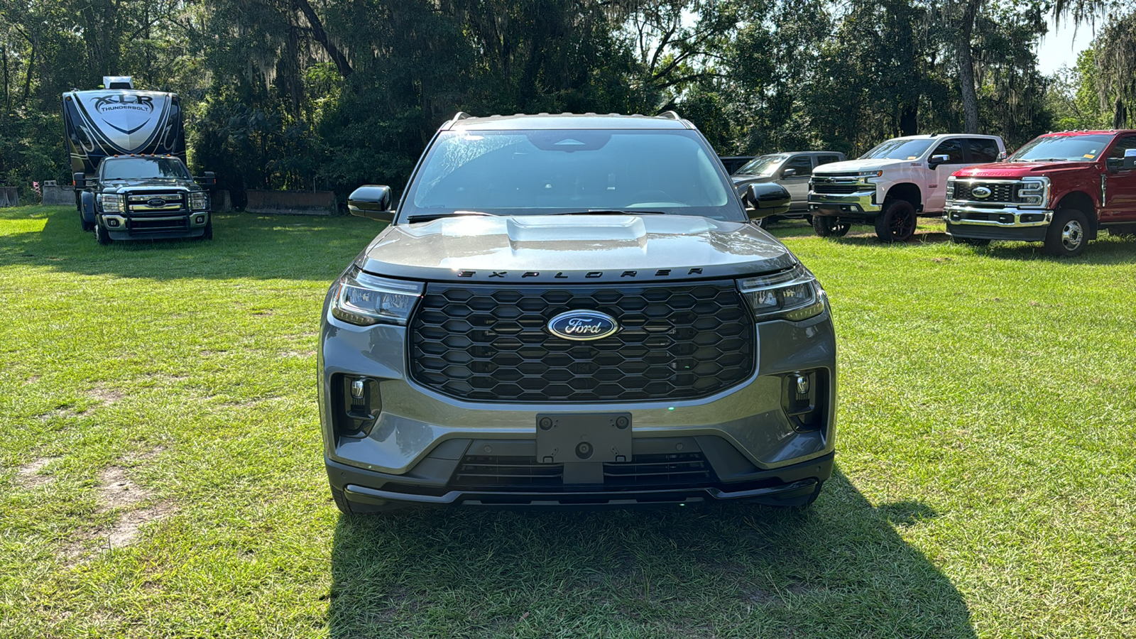 2025 Ford Explorer ST-Line 13