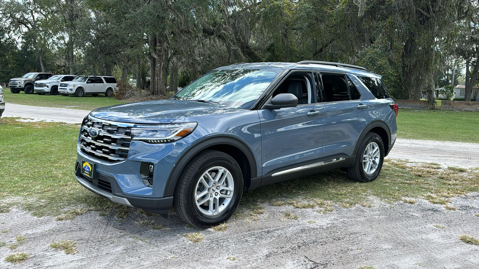 2025 Ford Explorer Active 2