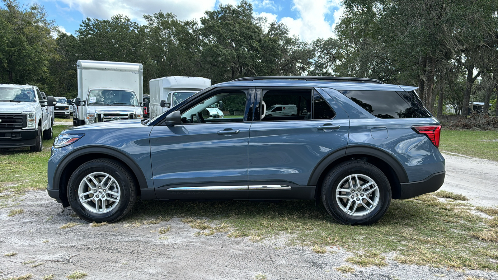 2025 Ford Explorer Active 3