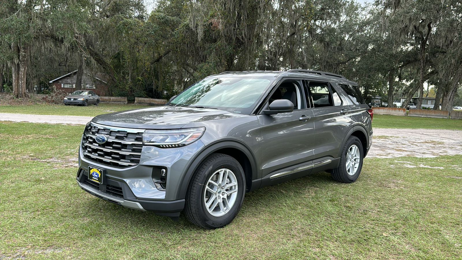 2025 Ford Explorer Active 2