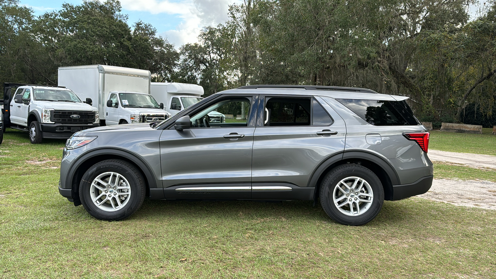 2025 Ford Explorer Active 3