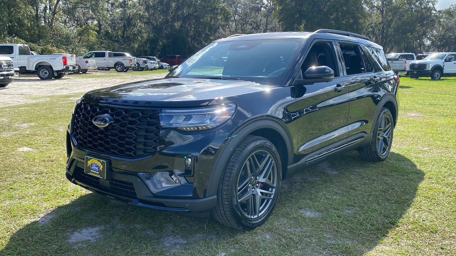 2025 Ford Explorer ST-Line 3