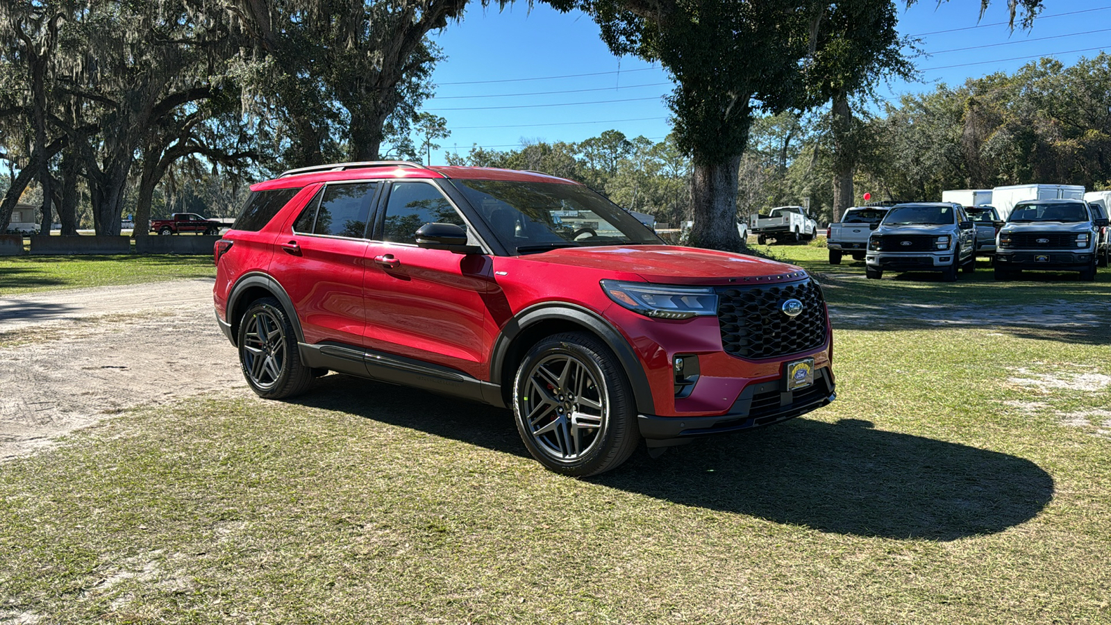 2025 Ford Explorer ST-Line 1