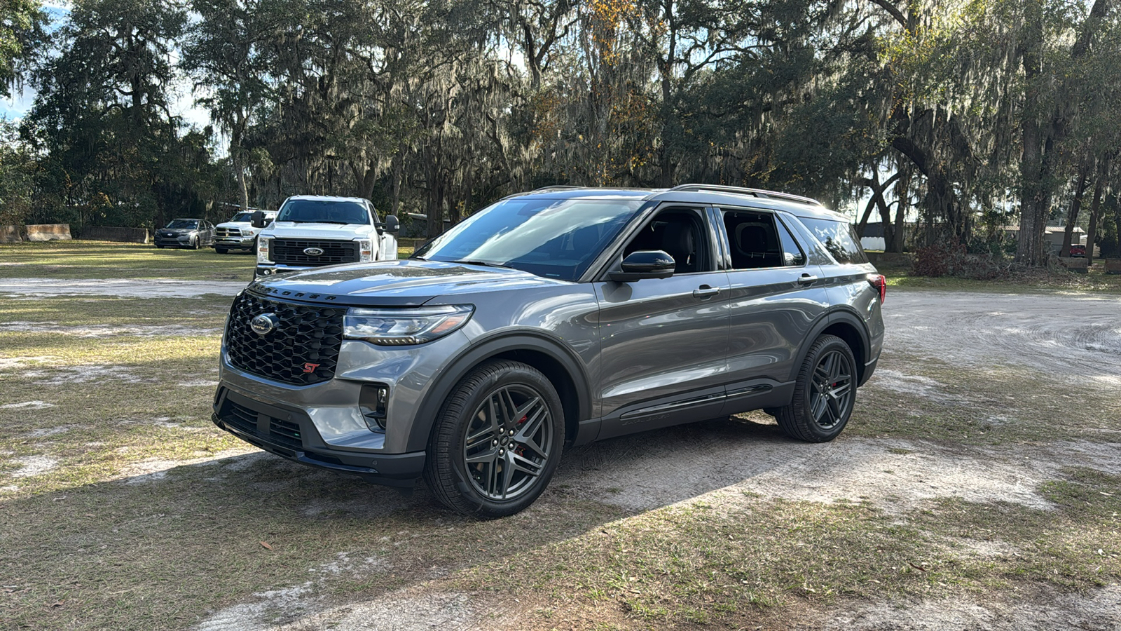 2025 Ford Explorer ST 2