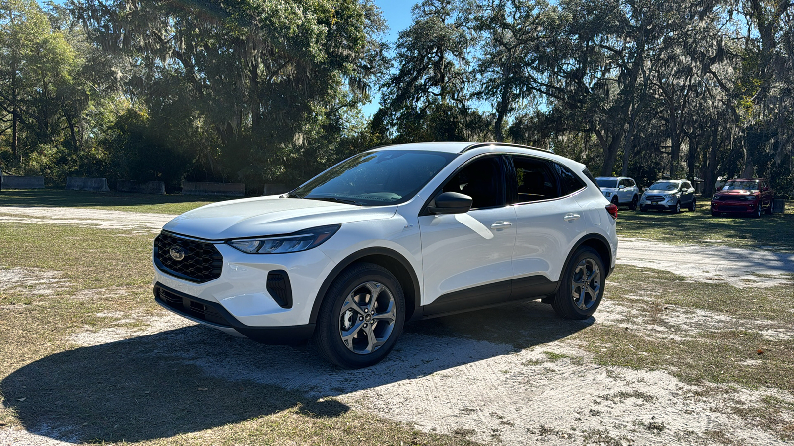 2025 Ford Escape ST-Line 2