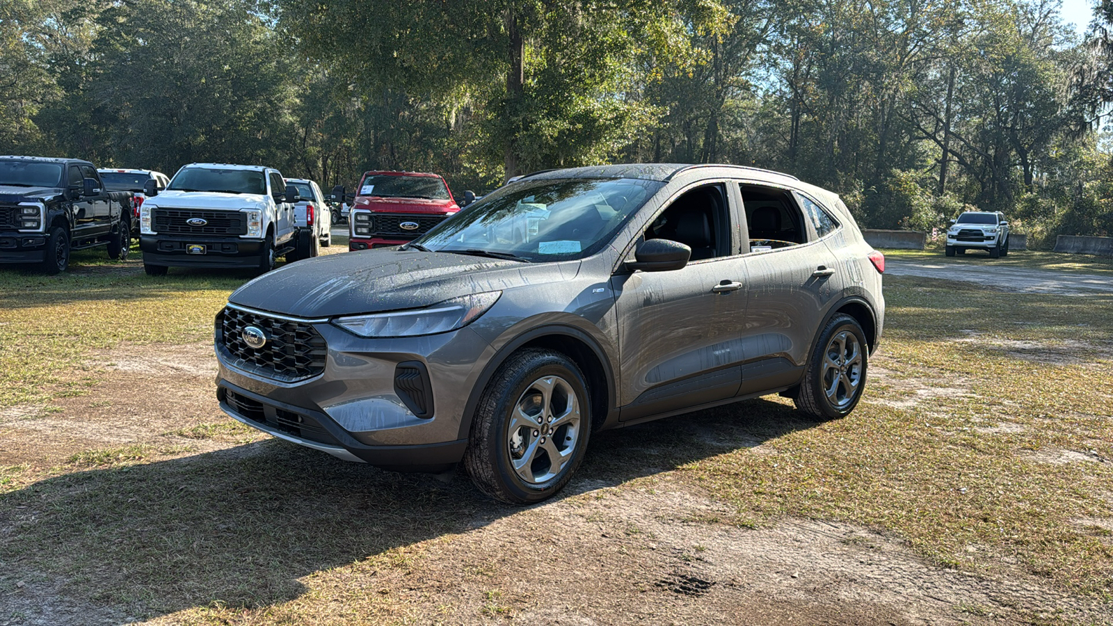 2025 Ford Escape Hybrid ST-Line 2