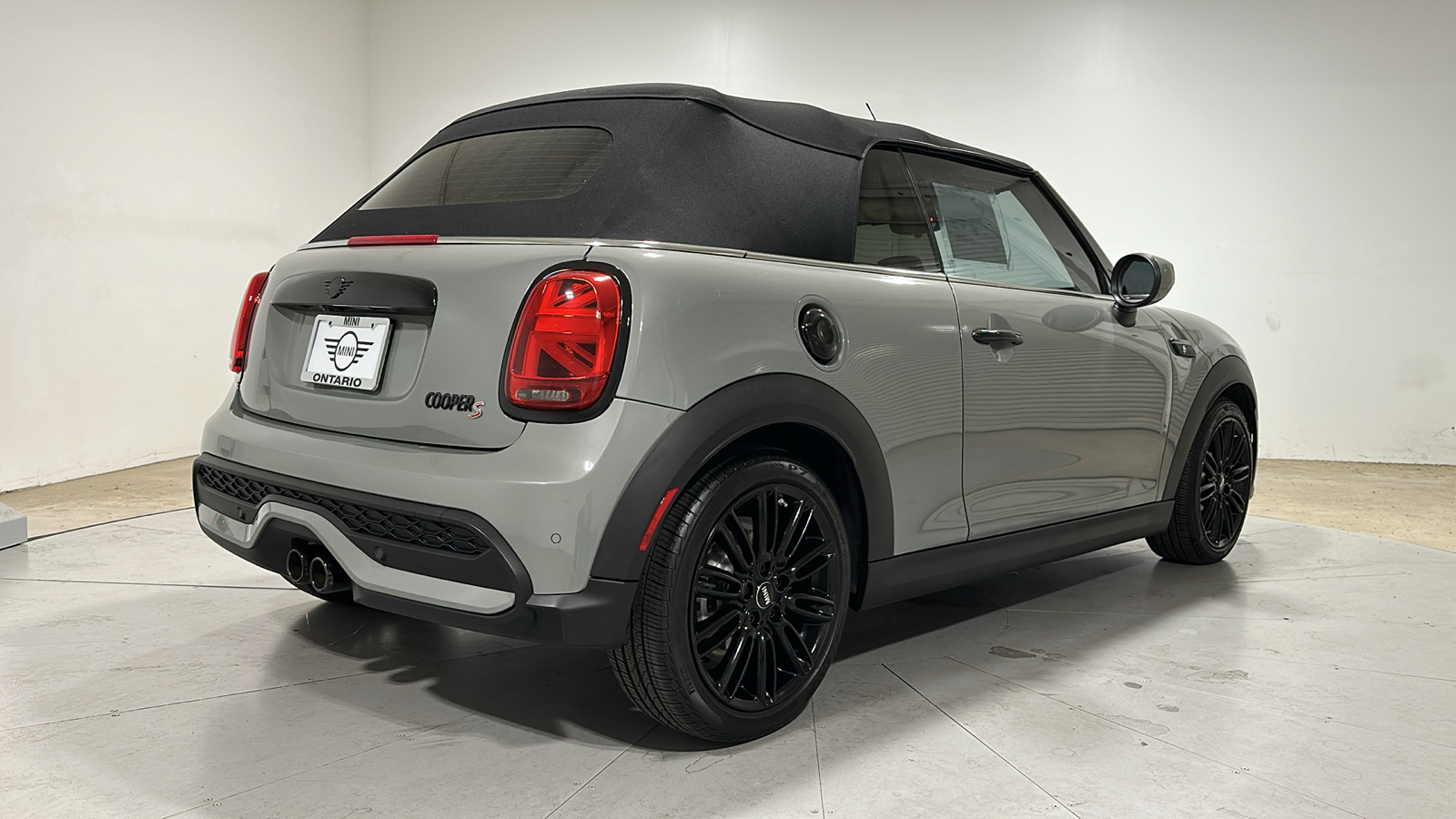 2022 MINI Cooper S Convertible  6